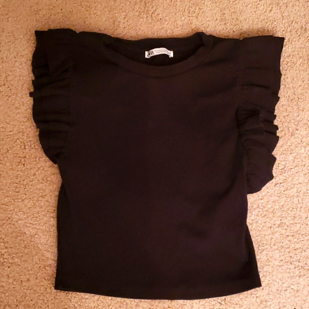 Zara T-Shirt Black Blouse with Shoulder Design